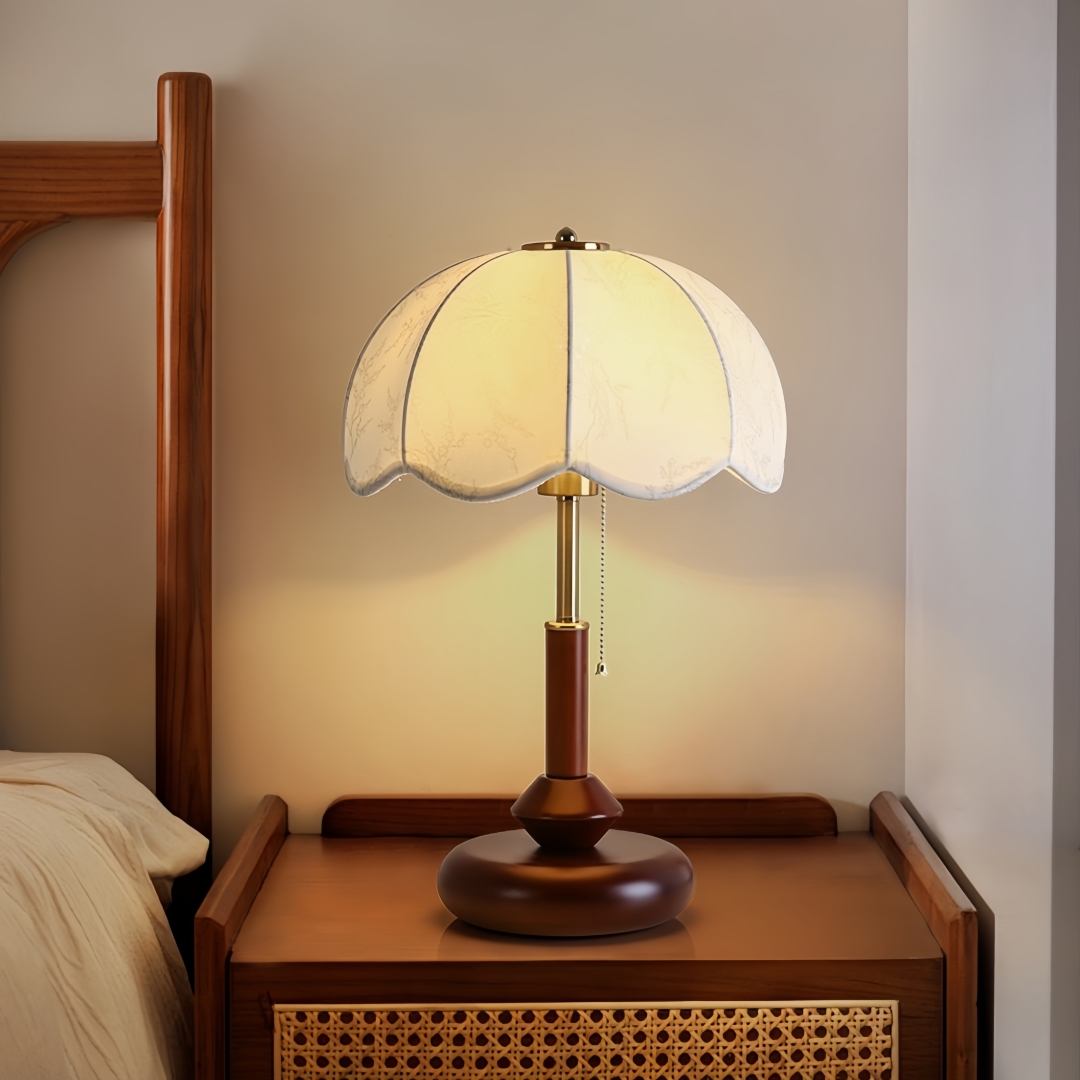 Home Of Textiles - Lampa stołowa w stylu vintage z