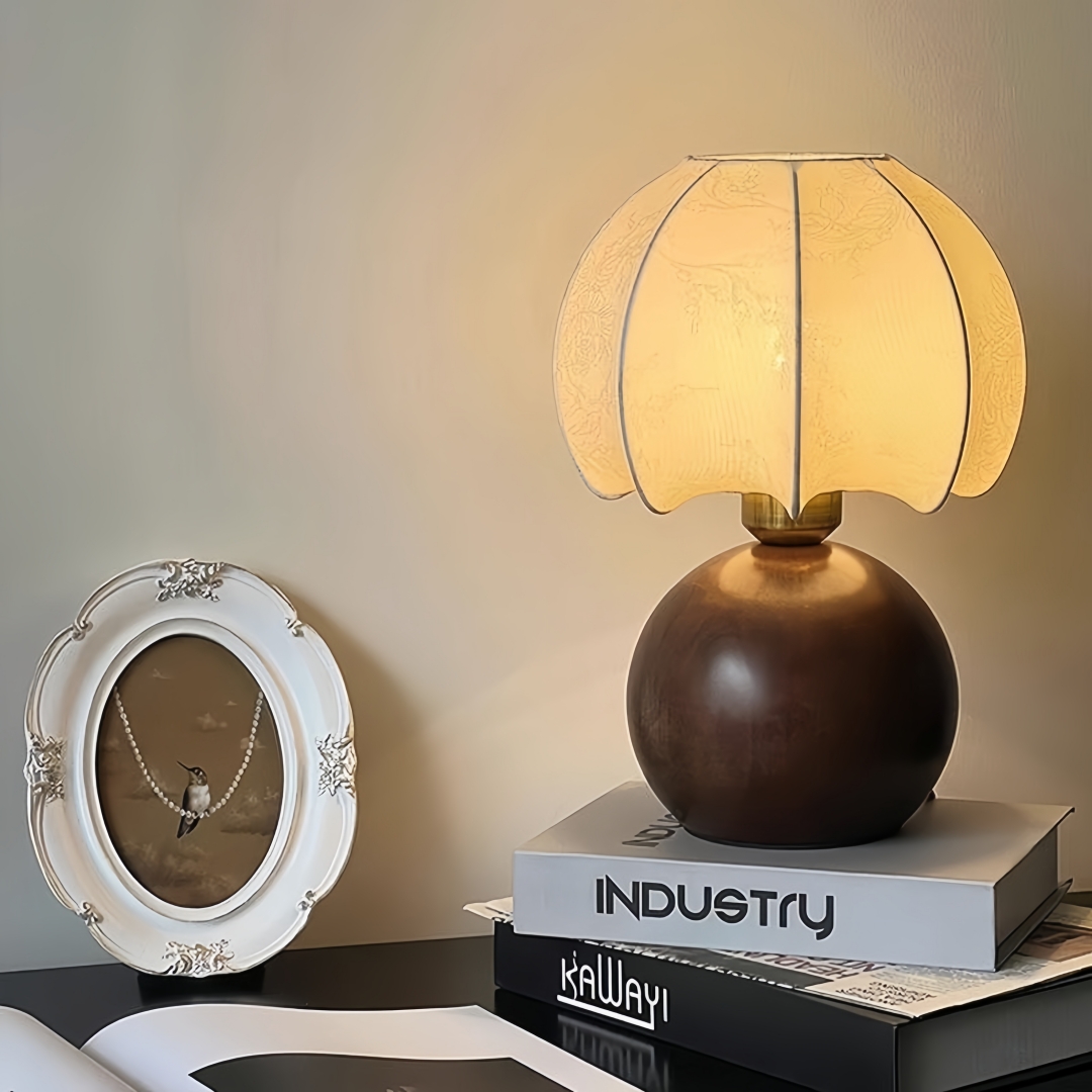 Home Of Textiles - Lampa stołowa w stylu vintage z