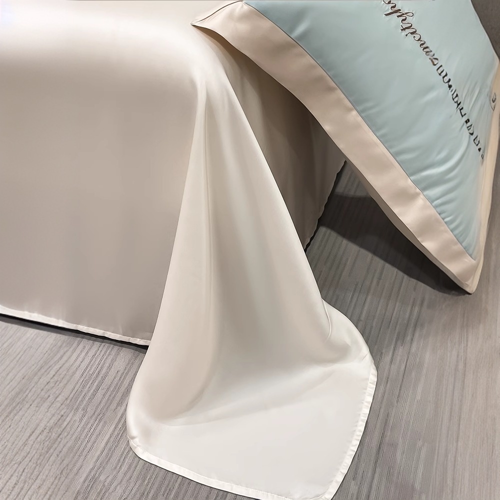 Luksusowy czteroczęściowy zest – Silk Sheet Set recenzja i cena